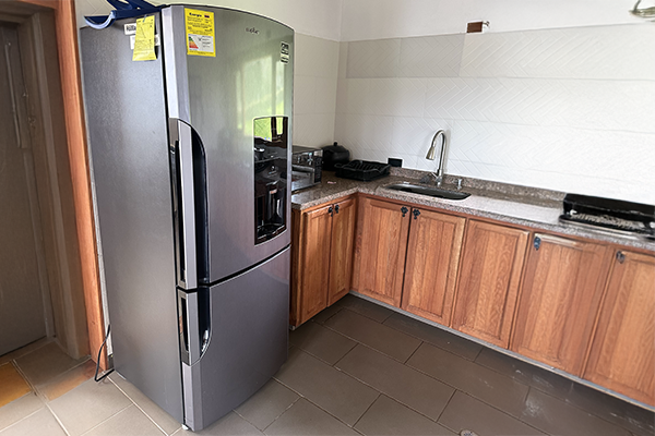 Nevera de Alta Tecnología y Congelador 